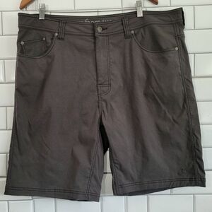 PRANA Brion Short II  Mens Nylon Shorts Front and Rear Pockets Material Nylon El